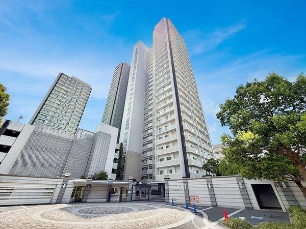 2LDK apartment in Naka Ward, Hiroshima - Photo 1