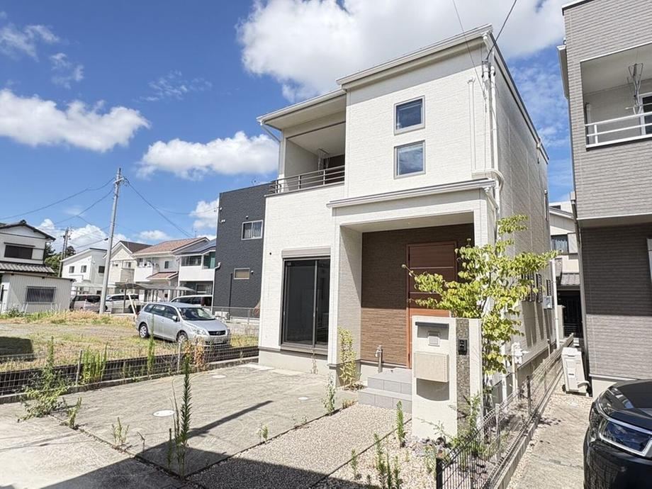 4LDK house in Okazaki, Aichi - Photo 1