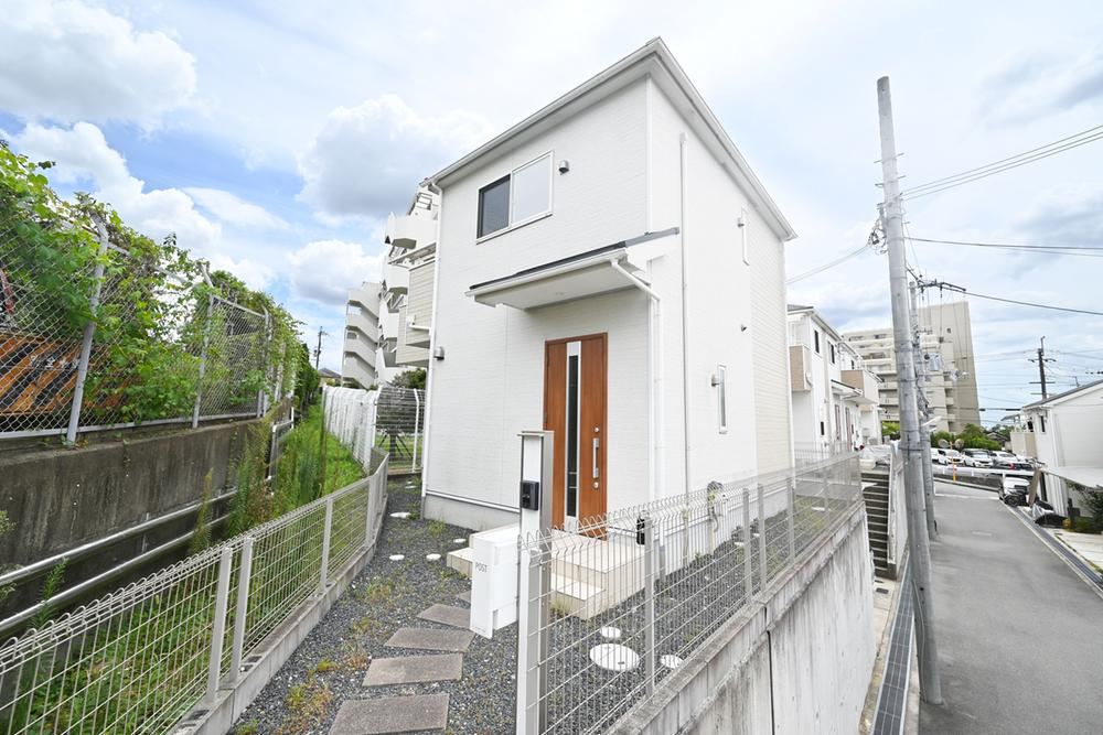 3LDK house in Mino, Osaka - Photo 1