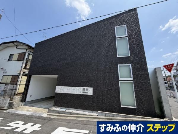 3LDK house in Hino, Tokyo - Photo 1