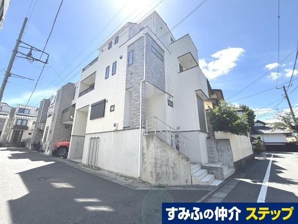 4LDK house in Itabashi Ward, Tokyo - Photo 1