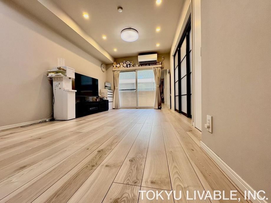 2LDK apartment in Shinagawa Ward, Tokyo - Photo 1