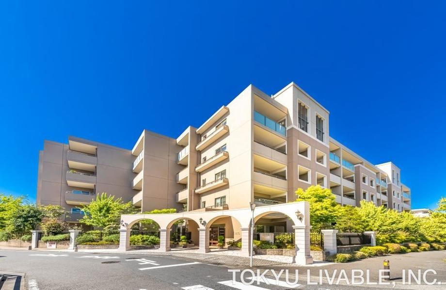 3LDK apartment in Miyamae Ward, Kawasaki, Kanagawa - Photo 1