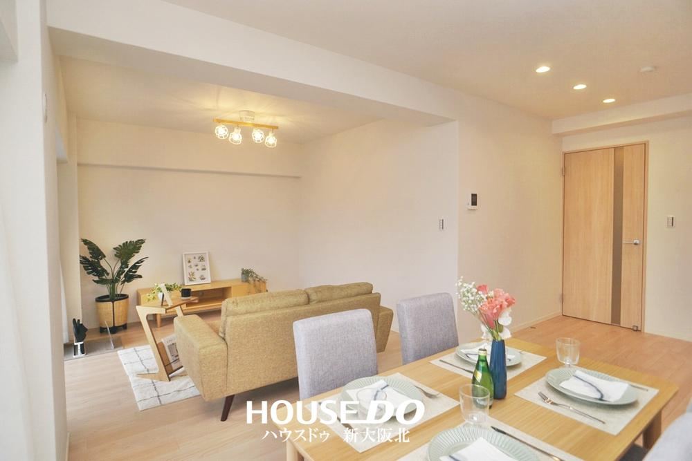 2LDK apartment in Toyonaka, Osaka - Photo 1