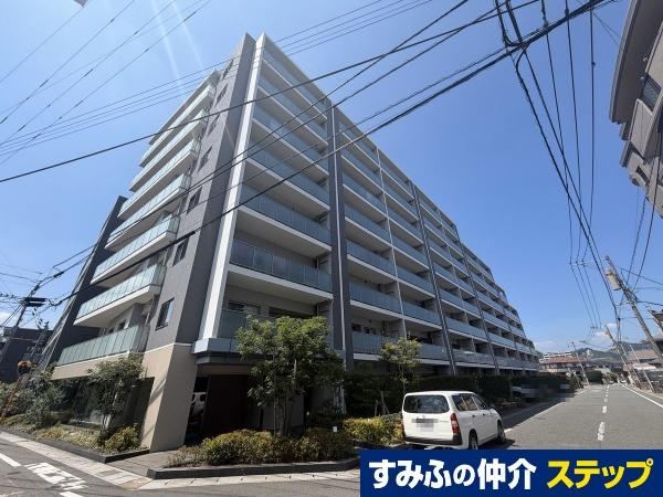 4LDK apartment in Onojo, Fukuoka - Photo 1