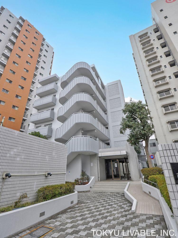 3LDK apartment in Arakawa Ward, Tokyo - Photo 1
