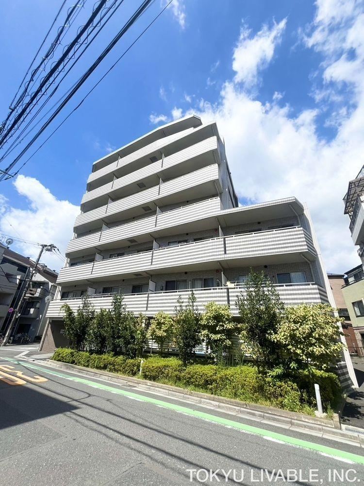 studio apartment in Arakawa Ward, Tokyo - Photo 1