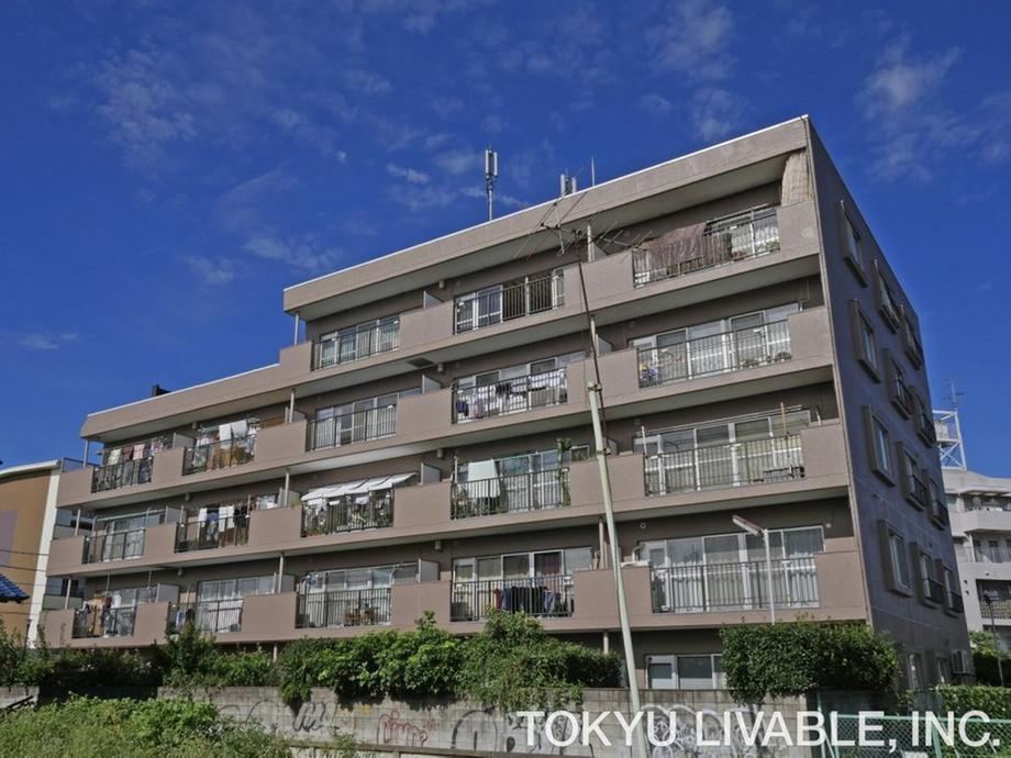 2LDK+S apartment in Setagaya Ward, Tokyo - Photo 1