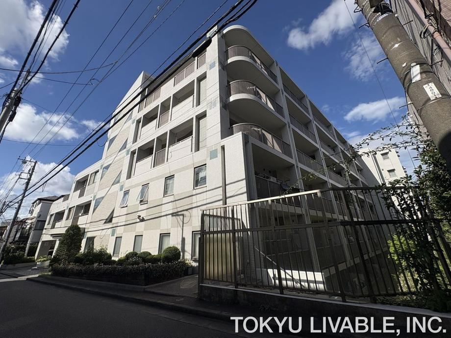 studio apartment in Nakano Ward, Tokyo - Photo 1