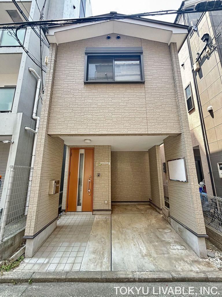4DK house in Minami Ward, Yokohama, Kanagawa - Photo 1