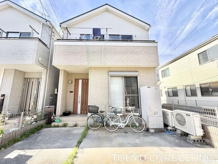 4LDK house in Adachi Ward, Tokyo - Photo 1