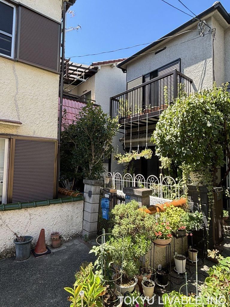 3DK house in Mino, Osaka - Photo 1