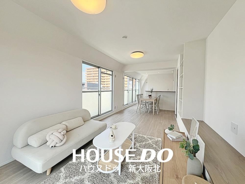 2LDK+S apartment in Yodogawa Ward, Osaka - Photo 1