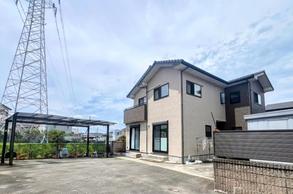 6LDK house in Omuta, Fukuoka - Photo 1