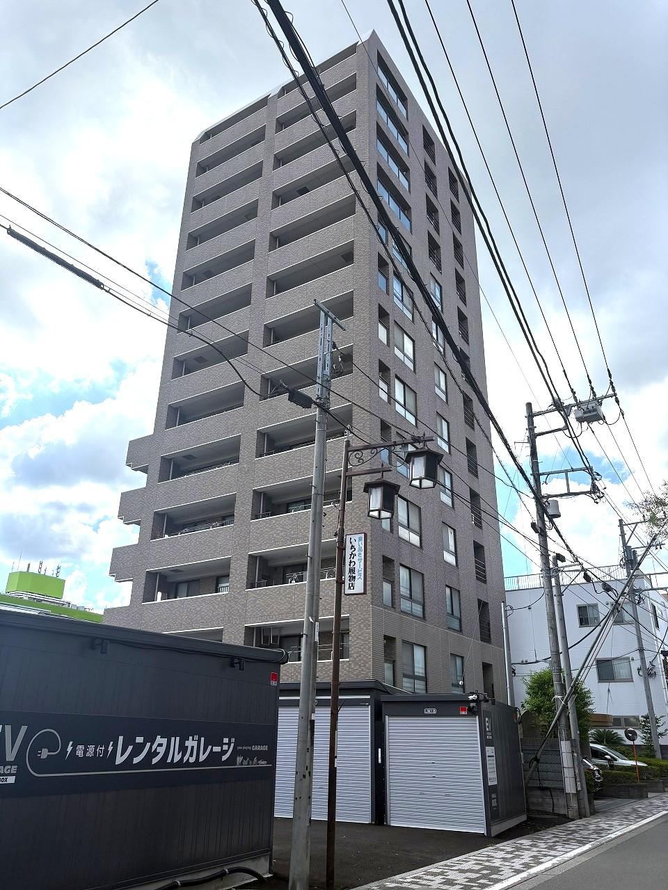 3LDK apartment in Fussa, Tokyo - Photo 1