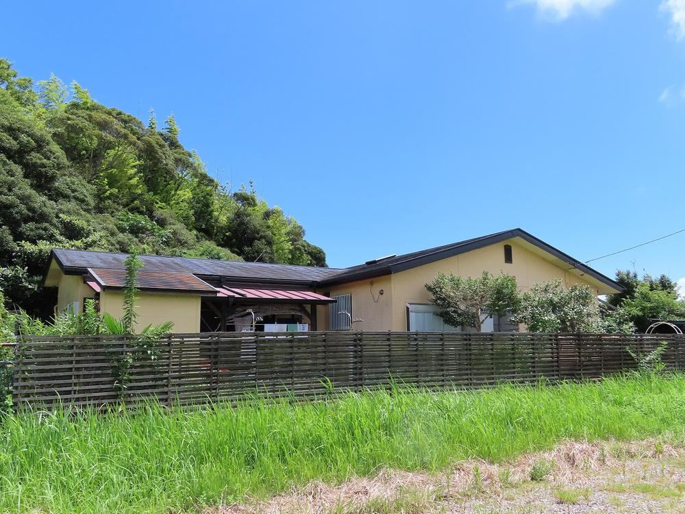 4LDK house in Isumi, Chiba - Photo 1
