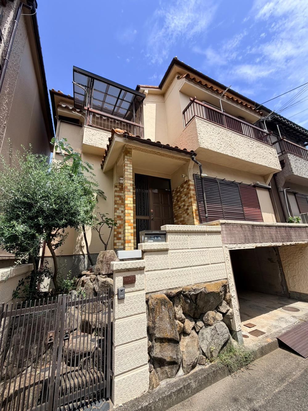 4LDK house in Izumi, Osaka - Photo 1