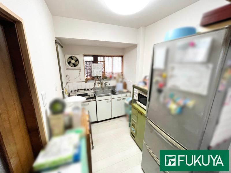 4DK house in Tsurumi Ward, Osaka - Photo 1