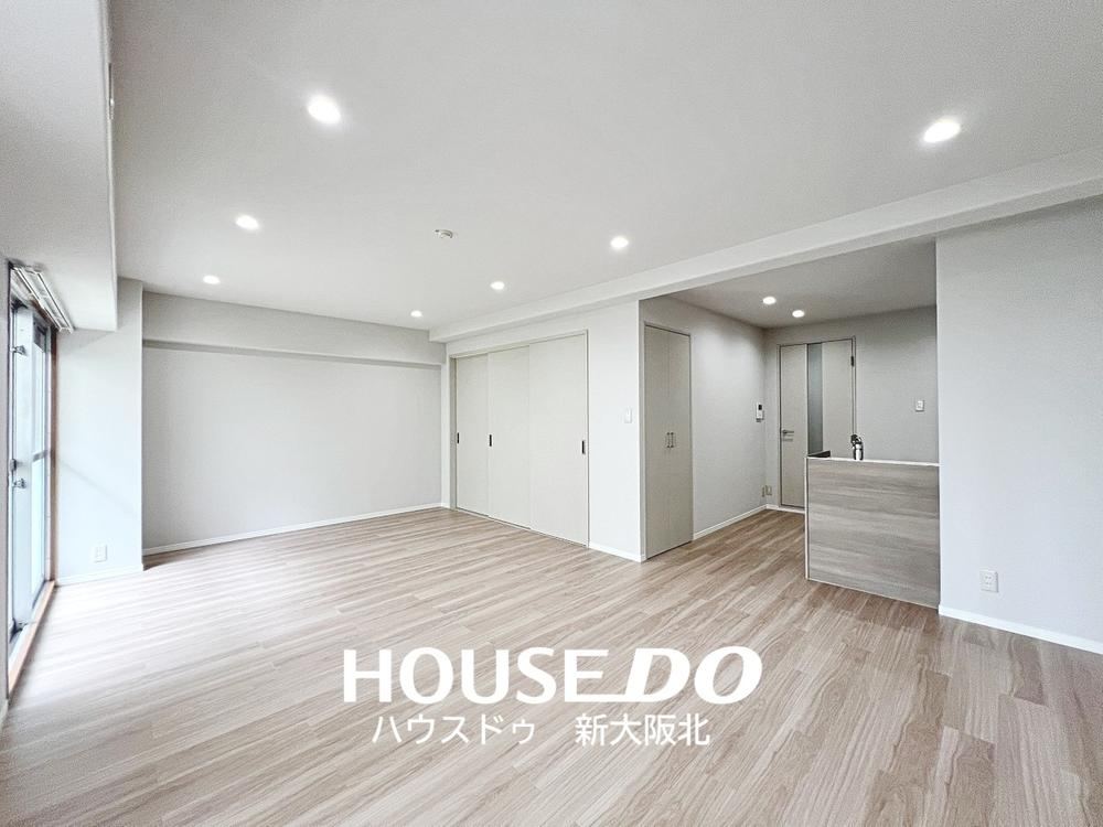2LDK apartment in Yodogawa Ward, Osaka - Photo 1