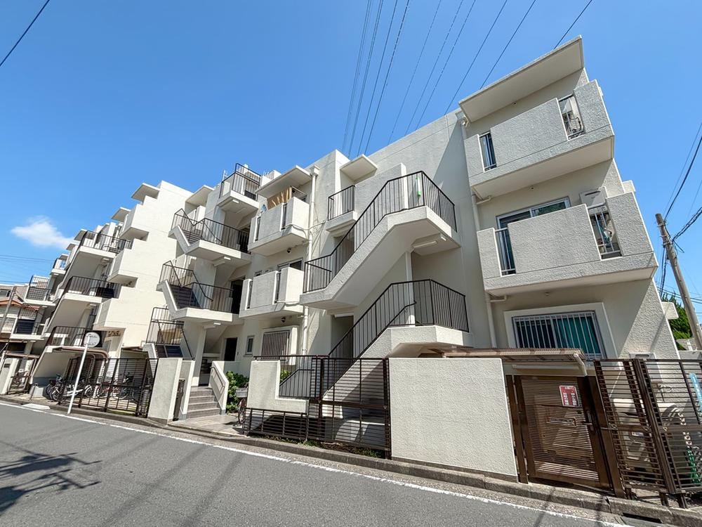 2LDK apartment in Kohoku Ward, Yokohama, Kanagawa - Photo 1