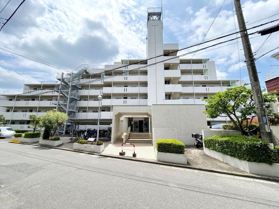 3LDK apartment in Urawa Ward, Saitama - Photo 1