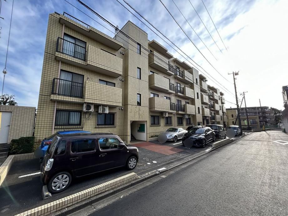 3LDK apartment in Funabashi, Chiba - Photo 1