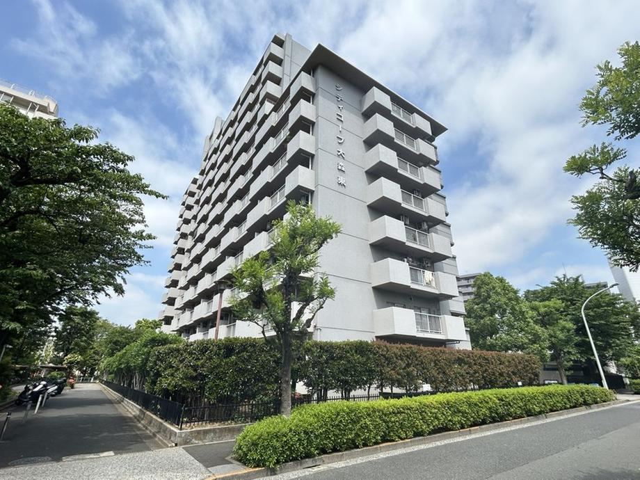 4LDK apartment in Ota Ward, Tokyo - Photo 1