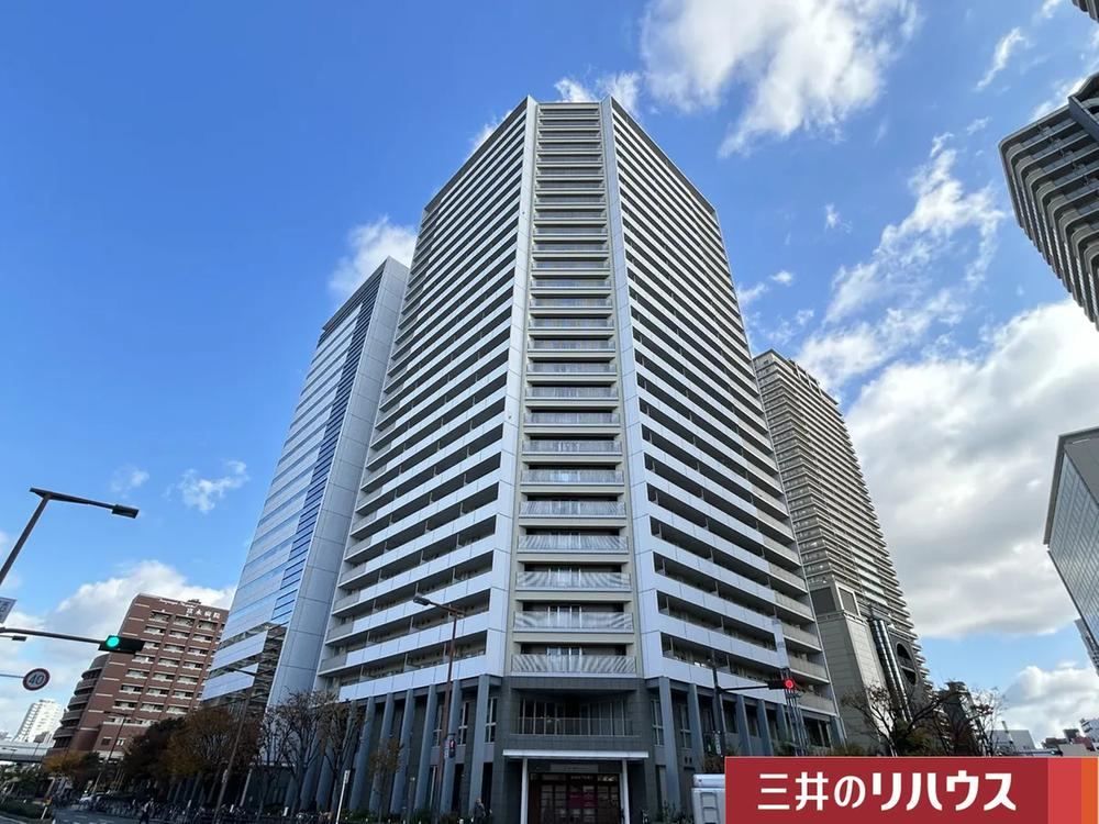 2LDK apartment in Naniwa Ward, Osaka - Photo 1