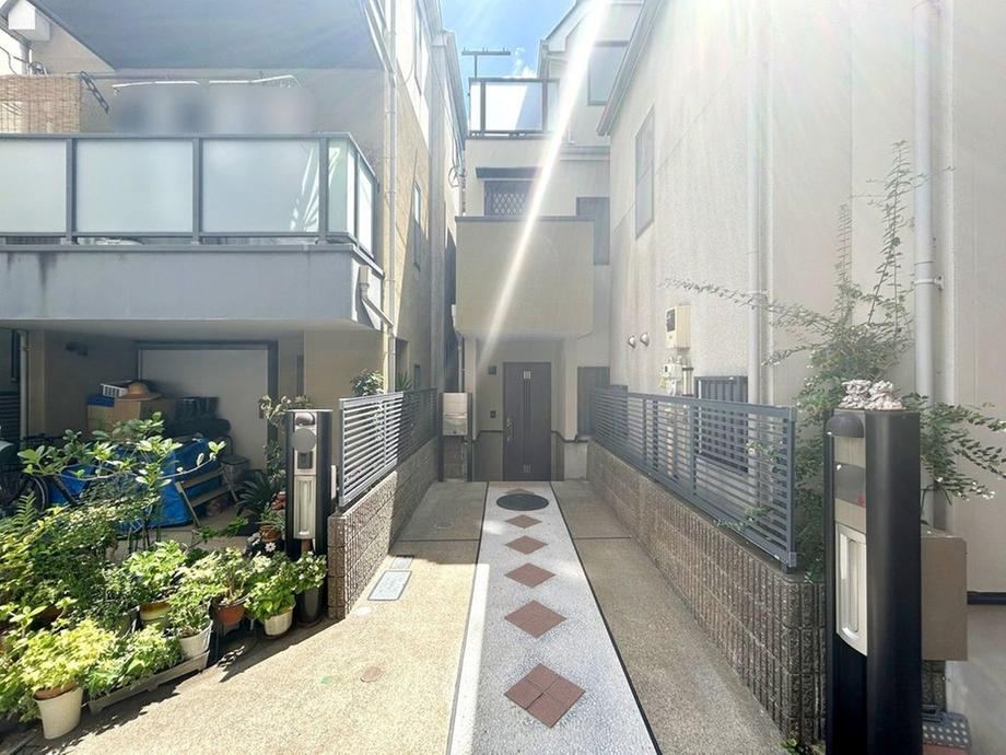3LDK house in Suginami Ward, Tokyo - Photo 1