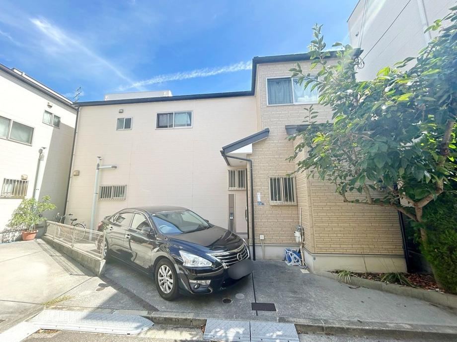 4LDK house in Higashinada Ward, Kobe, Hyogo - Photo 1