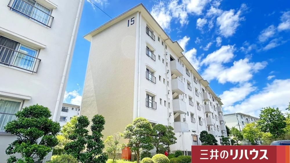 2LDK apartment in Mino, Osaka - Photo 1