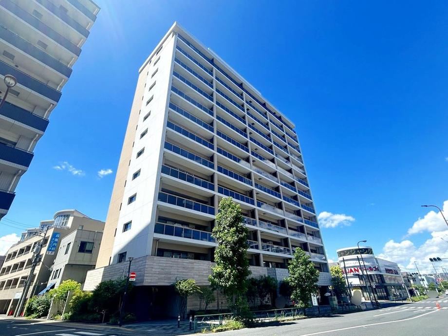 1LDK+S apartment in Hino, Tokyo - Photo 1