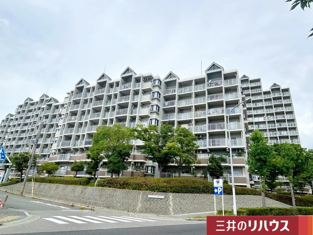 3LDK apartment in Nishi Ward, Kobe, Hyogo - Photo 1