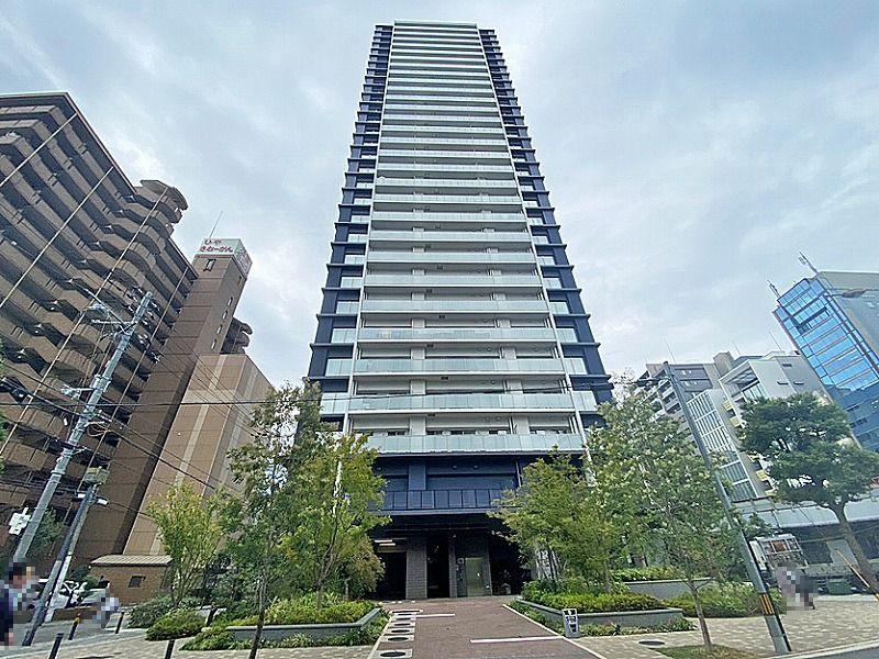 2LDK apartment in Kita Ward, Osaka - Photo 1
