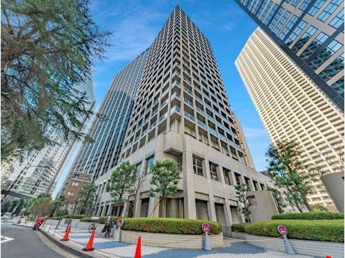 1LDK apartment in Shinjuku Ward, Tokyo - Photo 1