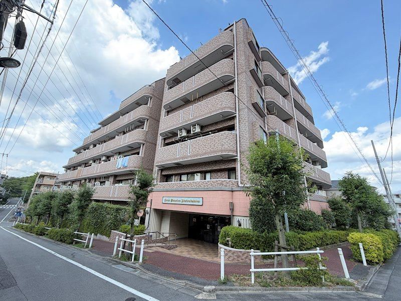 3LDK apartment in Itabashi Ward, Tokyo - Photo 1