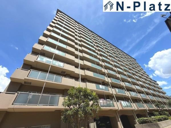 3LDK apartment in Suminoe Ward, Osaka - Photo 1