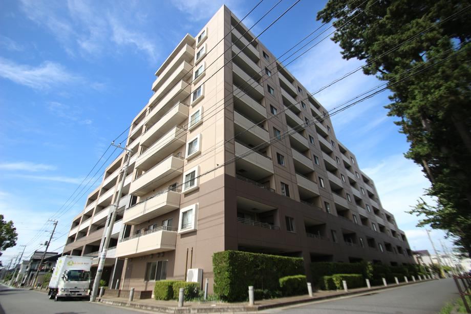 3LDK apartment in Funabashi, Chiba - Photo 1