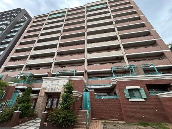 2LDK+S apartment in Moriguchi, Osaka - Photo 1