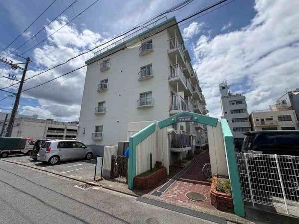3LDK apartment in Minami Ward, Kyoto - Photo 1