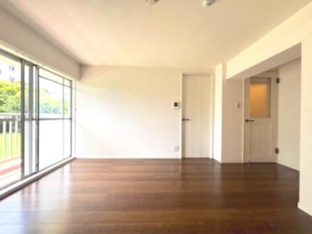 1LDK apartment in Chofu, Tokyo - Photo 1