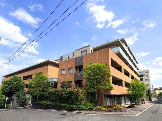 3LDK apartment in Aoba Ward, Yokohama, Kanagawa - Photo 1