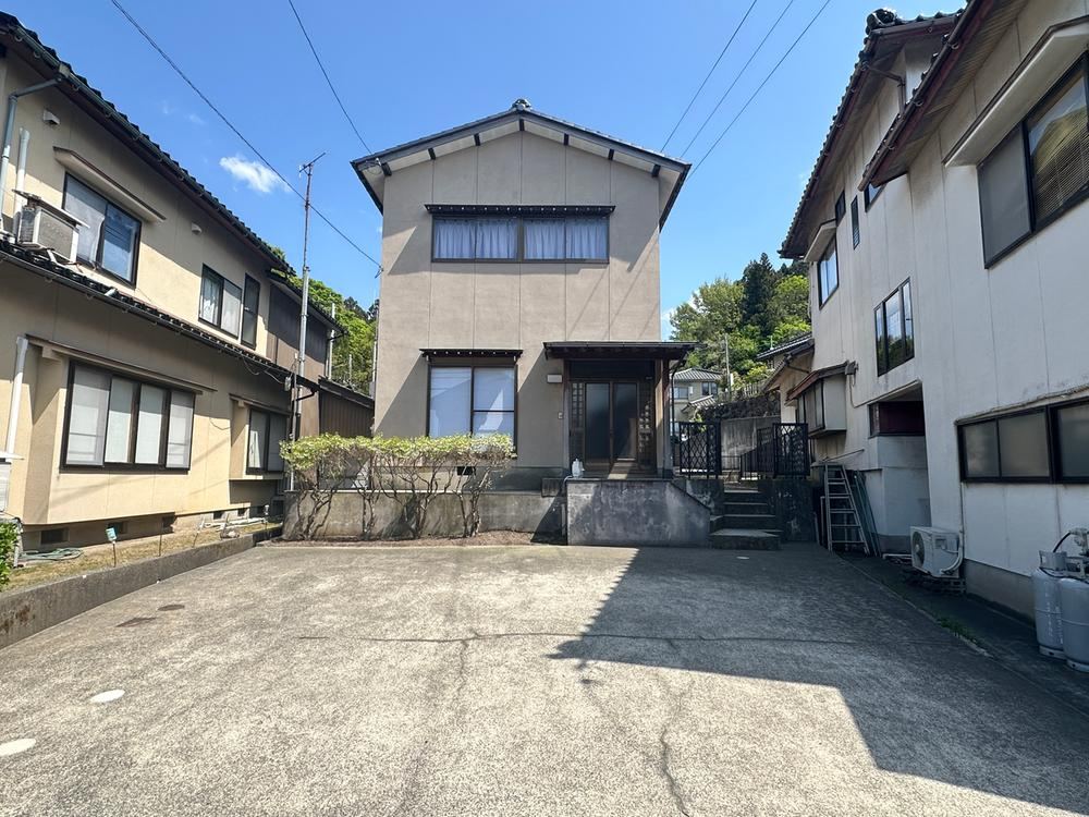 4DK house in Kanazawa, Ishikawa - Photo 1