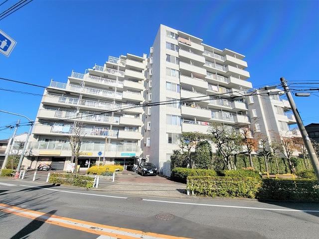 3LDK apartment in Itabashi Ward, Tokyo - Photo 1