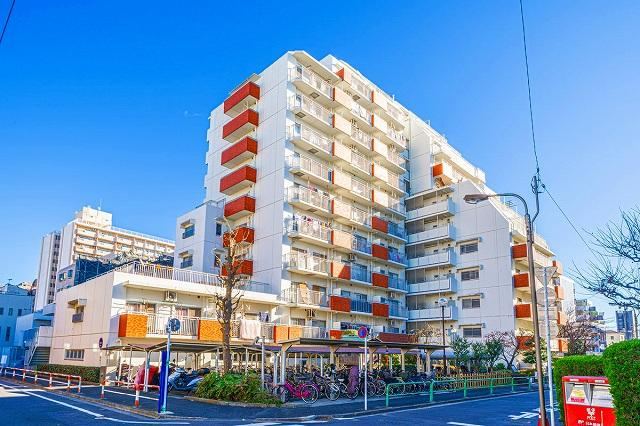 2LDK apartment in Koto Ward, Tokyo - Photo 1
