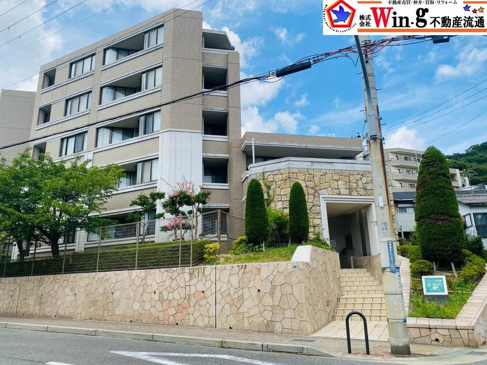 3LDK apartment in Suma Ward, Kobe, Hyogo - Photo 1
