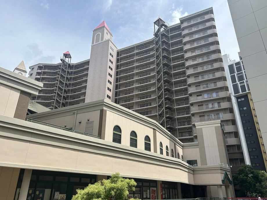3LDK apartment in Konohana Ward, Osaka - Photo 1
