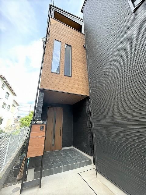 2LDK house in Suita, Osaka - Photo 1