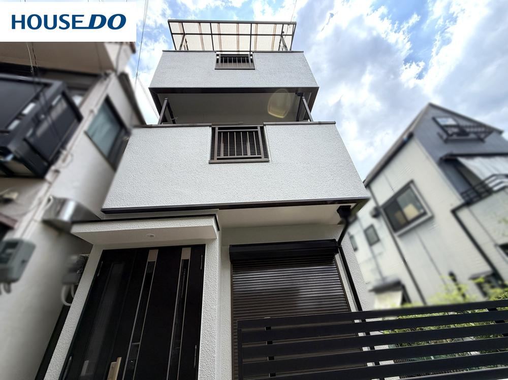 4LDK house in Chuo Ward, Kobe, Hyogo - Photo 1
