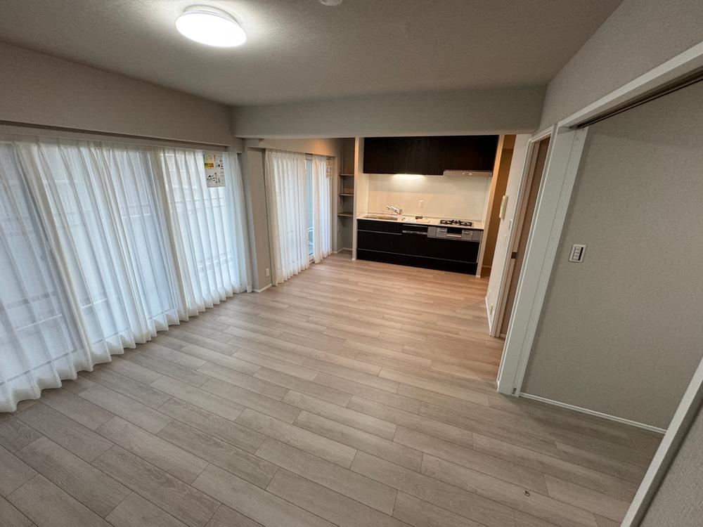 3LDK apartment in Higashisumiyoshi Ward, Osaka - Photo 1